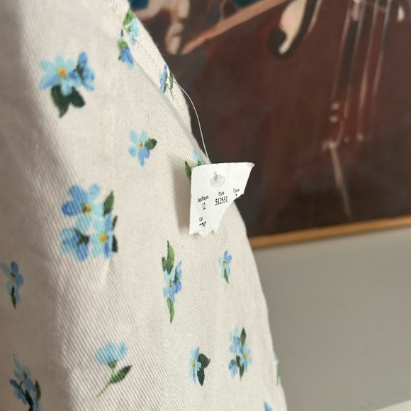 NWT WE WORE WHAT Cream Floral Cut Out Mini Skirt Denim Ivory Watercolor Ditsy M - Picture 5 of 16
